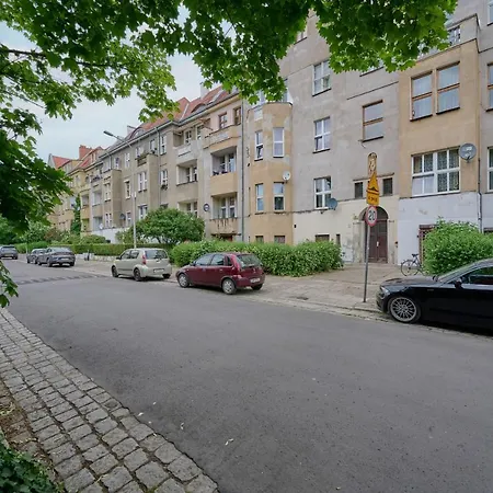 Spacious Tenement With 1 Bedroom And Balcony By Renters * Wrocław